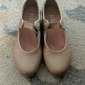 Bloch tan tap shoes